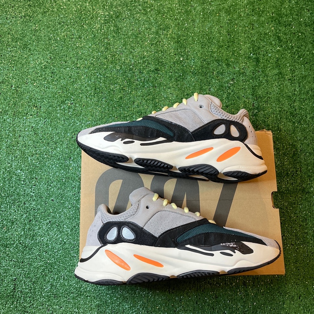 Yeezy 700 waverunner